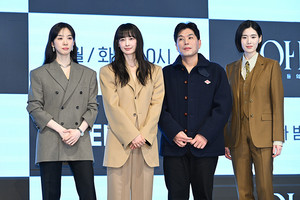 [포토] 이청아-이나영-정은채 '아너 그녀들의 법정으로 만나요'