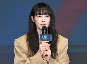 [포토] 이나영 '핫한 셀럽 변호사로 변신'