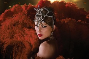 泰勒·斯威夫特私人短信被泄露 引发隐私权争议