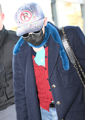 [포토] 지드래곤 '레드 니트가 포인트'