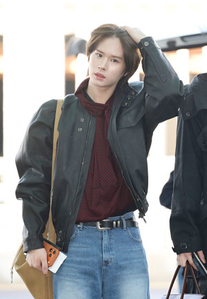 [포토] 투어스 경민 '머리 쓸어넘기며'