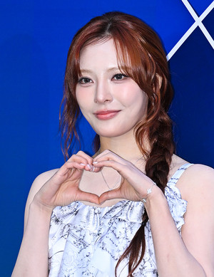 [포토] 빌리 문수아 '러블리 하트'