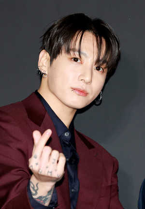 [포토] 방탄소년단 정국 '아미♥'