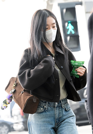 [포토] 레드벨벳 아이린 '핫팩은 필수!'