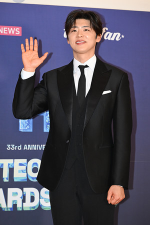 [포토] 박지현 '반가운 인사'