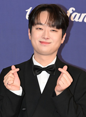 [포토] 이찬원 '찬스 하트'