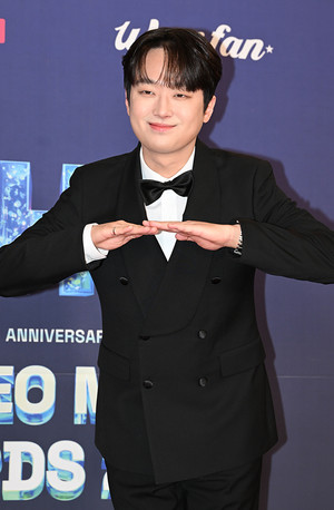 [포토] 이찬원 '새해 복 많이 받으세요'