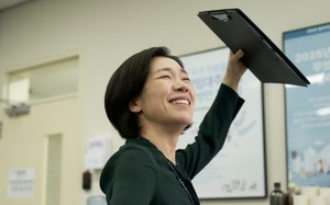 '연기력 괴물' 여배우가 추는 춤은 어떨까…반응 난리 난 韓 영화