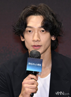 가수 비, ♥김태희 두고... "가정적이기 어려워" ('시즌비시즌')