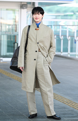 [포토] 이종석 '모던한 공항패션'
