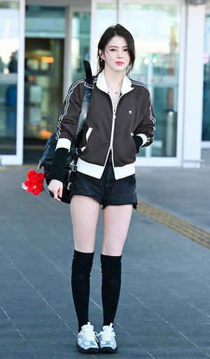 [포토] 한소희 '스포티룩에 청순섹시'