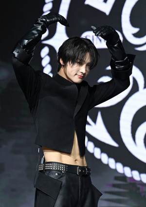 [포토] 빅오션 PJ '탄탄한 복근공개'