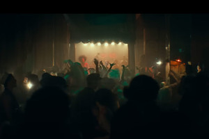 초호화 라인업으로 난리난 공포 로맨스 영화…관객 반응 터졌다