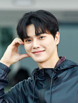 [포토] 송강 '미남의 하트'