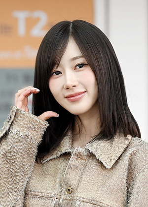 에스파 지젤, 출국길 활짝 핀 애리꽃미모 [MHN영상]