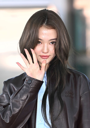 [포토] 미야오 엘라 '출국하는 고양이'