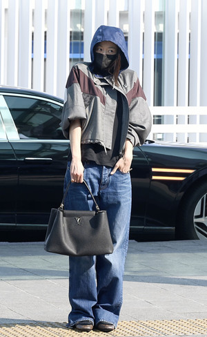 [포토] 전지현 '공항에서 마스크는 필수'