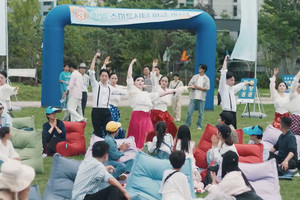 지극히 평범한 '여성'의 일상 담아냈다…역대급 서사 영화로 극찬 받는 이 작품