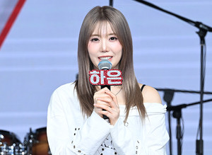 [포토] 레이턴시 하은 '반가운 인사'