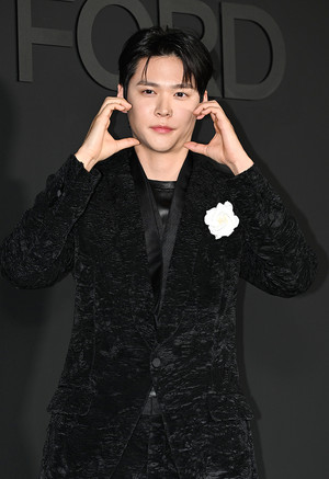 [포토] 라이즈 은석 '핸썸 볼하트'