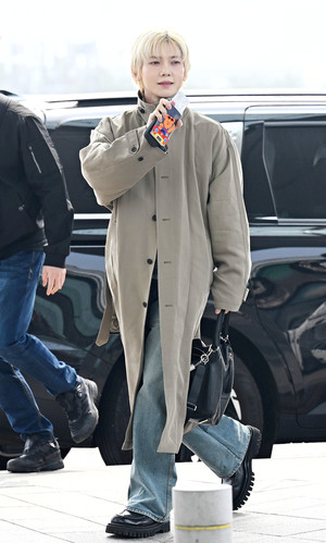 [포토] 에이티즈 여상 '팬들 향한 친절한 인사'