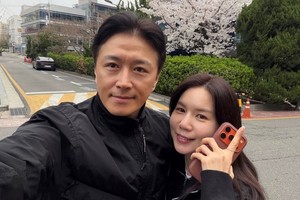 '박시은♥' 진태현, 자전거 사고로 턱 부상→감기에도…딸 경사 알렸다