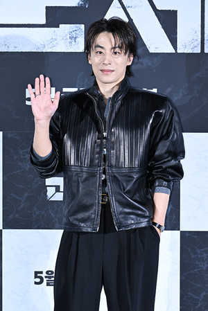 [포토] 구교환 '연상호 감독과 함께'