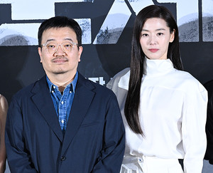 [포토] 전지현 '연상호 감독 팬'