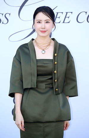 [포토] 홍은희 '미인이시네요'