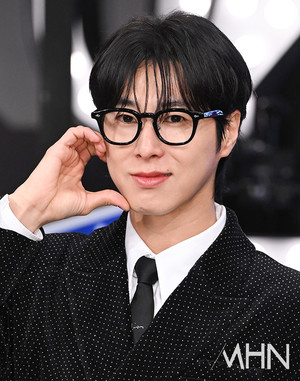 TVXQ's Yunho Reveals His Surprising Love Life: "I've Been Dumped Four Times" on '2 Days & 1 Night'