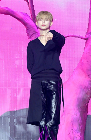 [포토] 투모로우바이투게더 연준 '7주년에도 멋있음'