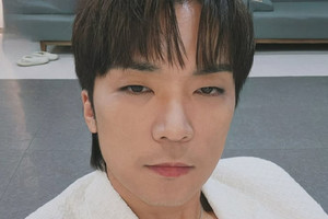 '21주년' 몽늬 김신의, 무슨 일?…소속사 마찰 고백→홈페이지 프로필 삭제