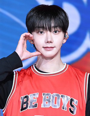 [포토] 비보이즈 구현 '핸썸 하트'