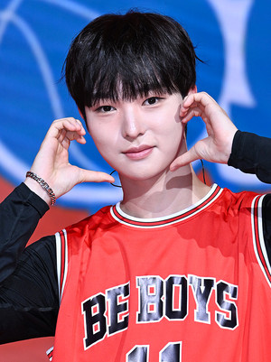 [포토] 비보이즈 윤서 '달콤 볼하트'