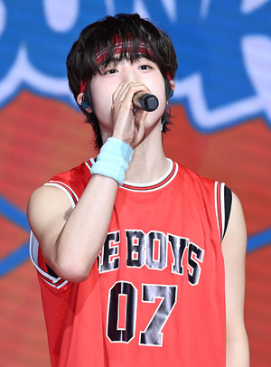 [포토] 타쿠마 '비보이즈 곰돌이'