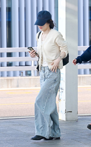 [포토] 있지 채령 '패션이 봄날이네'