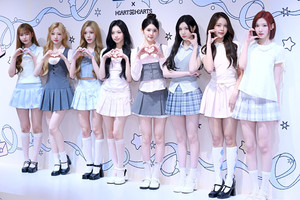 [포토] 하츠투하츠 '봄날의 성수동 나들이'