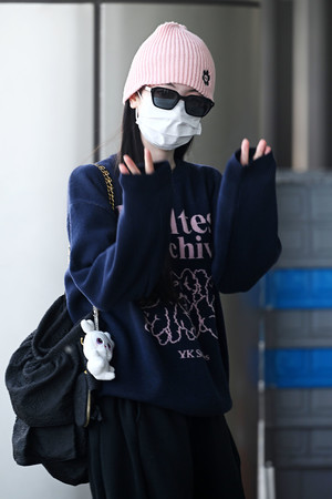 [포토] '피로 골절' 트와이스 다현, 부상 이겨내고 월드투어 참석