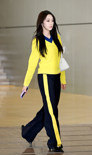 [포토] 에스파 지젤 '점점 더 말라가는 몸매'