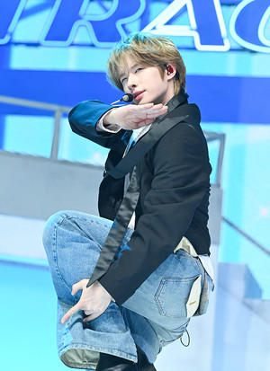 [포토] 투어스 경민 '무대 위 재간둥이'