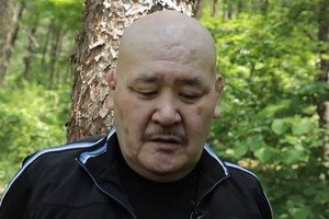 '이혼→재산 탕진' 유명 男스타, 치킨집서 포착...안타까운 소식