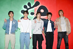 [포토] 코르티스 '반가운 인사'