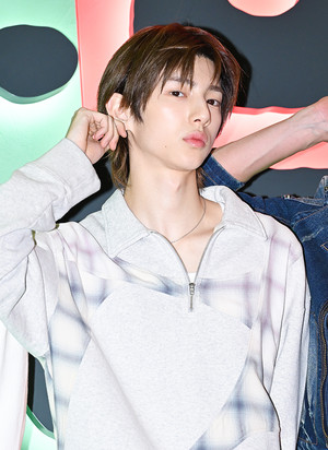 [포토] 코르티스 주훈 '시선 끄는 미모'