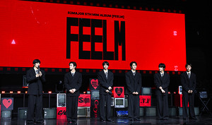 [포토] 82메이저 '6개월 만에 필름으로 컴백'