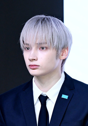 [포토] 투모로우바이투게더 휴닝카이 '게임캐릭터보다 잘생겼음'