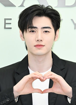 [포토] 엔하이픈 성훈 '사랑에 빠지는 순간'