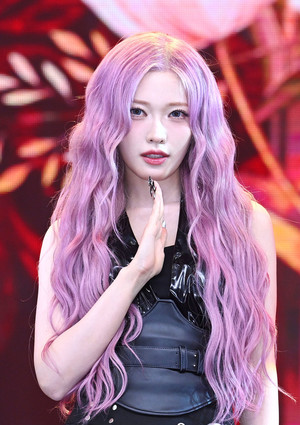 [포토] 빌리 하람 '핑크빛 잽'