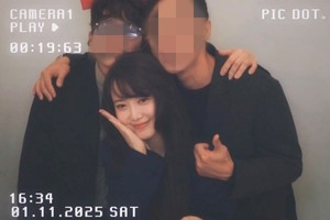 '이혼' 구혜선, 남성들과...행복한 미소