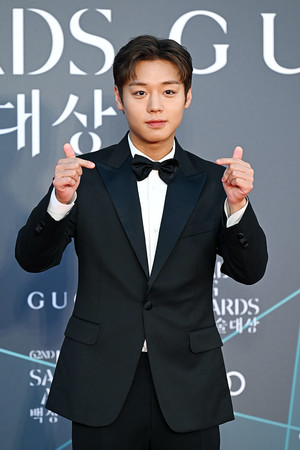 [포토] 박지훈 '단종 오빠 하트'