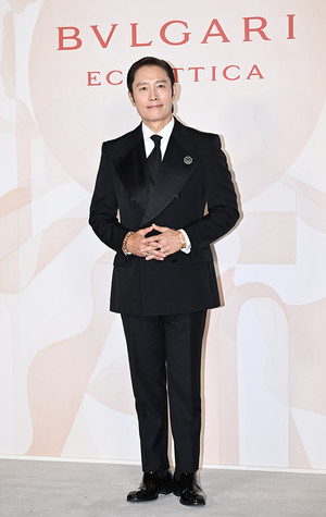 [포토] 이병헌 '슈트로 멋짐 장착'